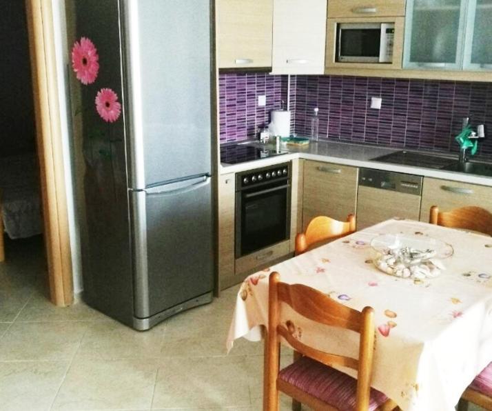 Emerald Apartment With Sea View 크리오피지 외부 사진